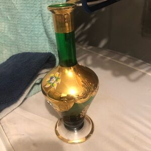 Green and 14k Gold Decorative Vase- 160A $50 or $45 w/offer
